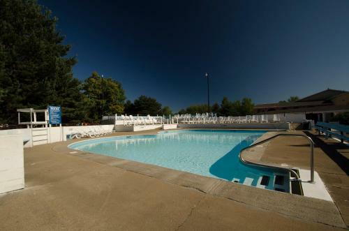 Brennan Beach Lakeview Park Model 2
