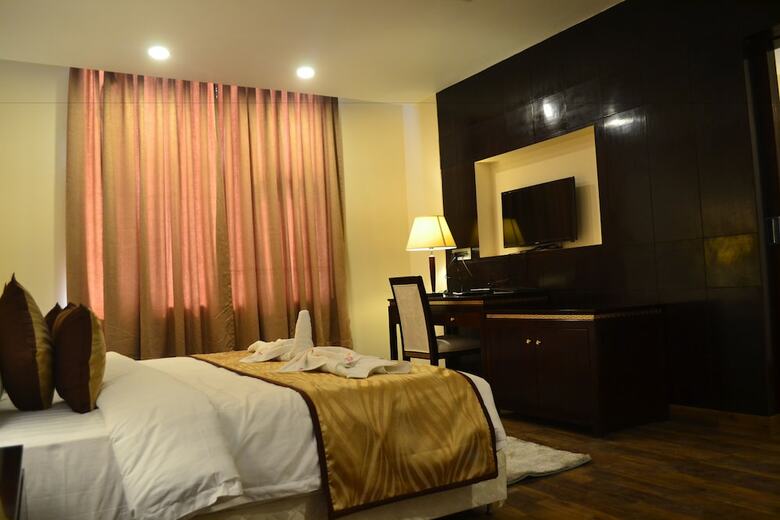Hotel The Legend