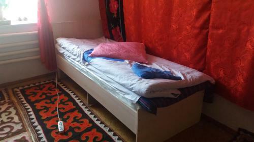 Happy Hostel