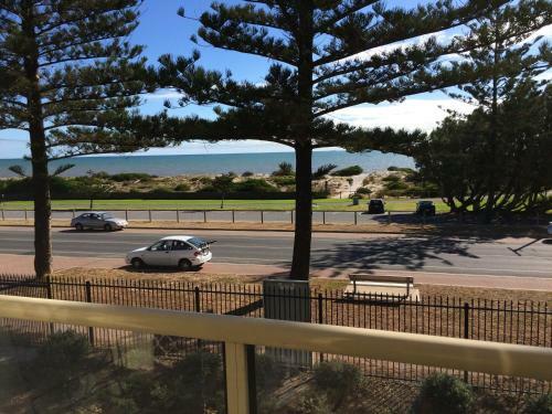 Apartamento Adelaide - Semaphore Beach Front