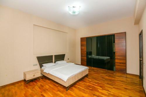 Apartamento Teatr Rashida Beibytova 2