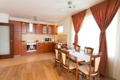 Domus Apartment Iglika