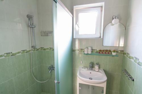 Domus Apartment Iglika