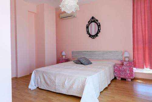 Iris Apartments