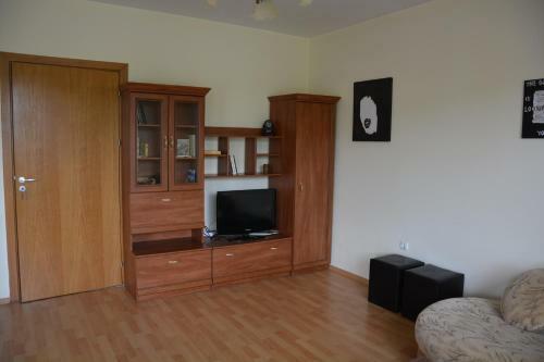 Iris Apartments