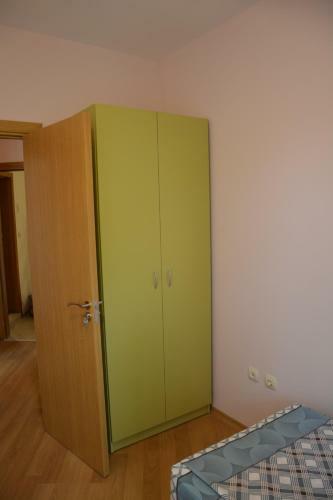 Iris Apartments