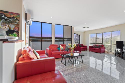 Villa De Marseilles - Melbourne