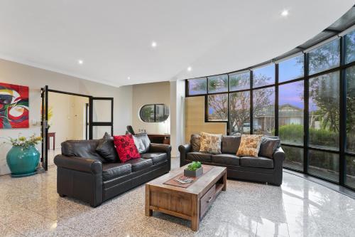 Villa De Marseilles - Melbourne
