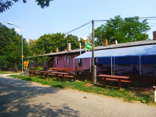 Hostal Penzion Janami
