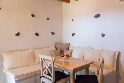 Apartamento Efthymia Suites