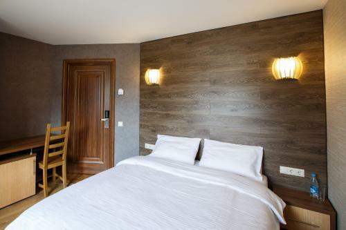 Hostal Buhta Guest House