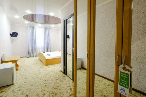Hostal Buhta Guest House