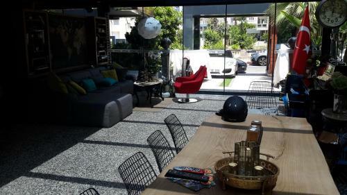 Bmk Suites Apartments