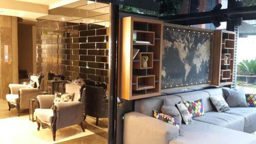 Bmk Suites Apartments
