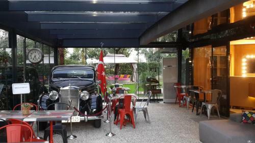 Bmk Suites Apartments