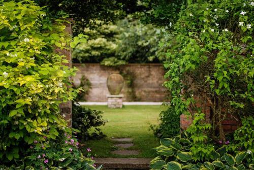 Bed & Breakfast Saltmarshe Hall