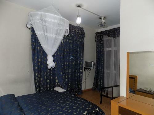 Aponye Hotel