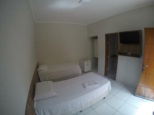 Hotel 2 Irm�os