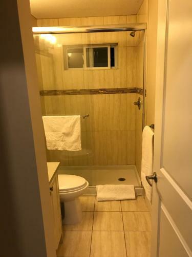 Cozy New One-bedroom Suite