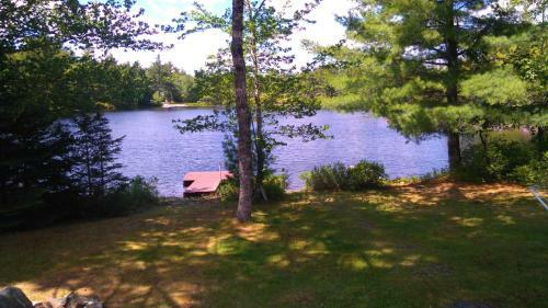Lake Side Retreat