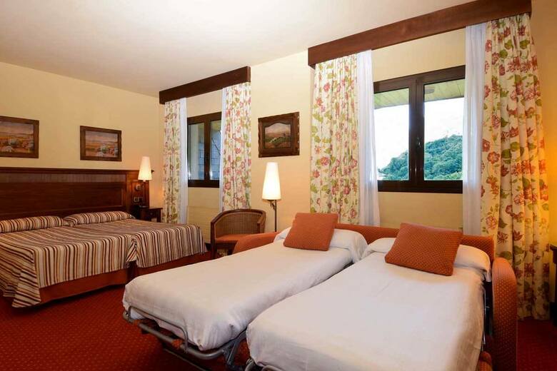 Hotel Rvhotels Tuca