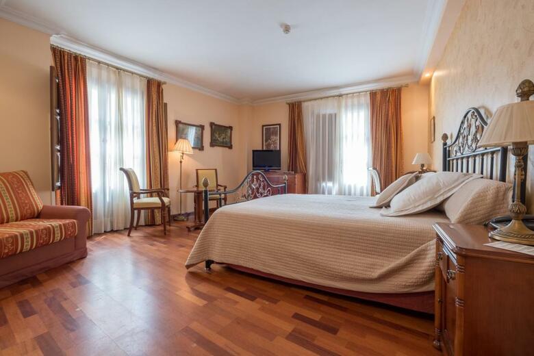 Hotel Condesa De Chinchon