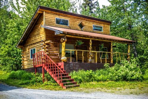 Lodge Midnight Sun Log Cabins