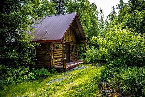 Lodge Midnight Sun Log Cabins