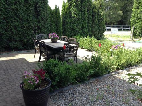 All Seasons Bed & Breakfast