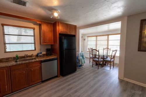 Hostal Village House Siesta Key