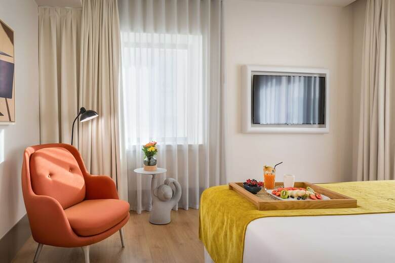 Hotel Barcelo Torre De Madrid