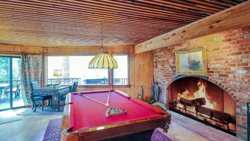 Villa Lily Rock