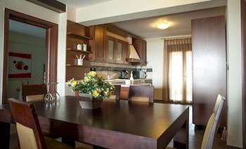 Nefeli Luxury Villas