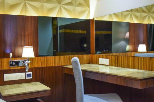 Rg Royal Hotel