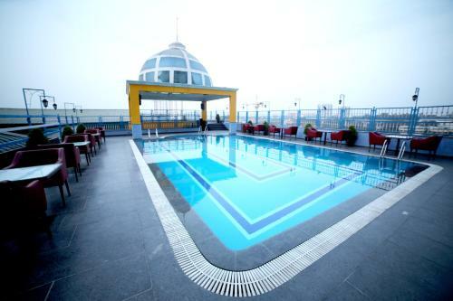 Rg Royal Hotel