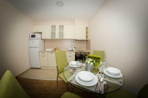 Hotel Premier Fort Cuisine - Full Board