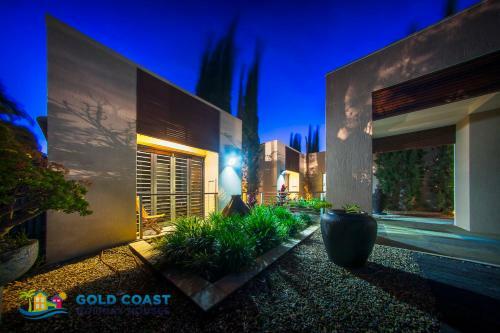 Holiday Home Grandeur On Bay Three