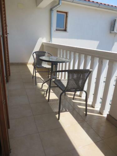 Filipovic Apartments With Pool