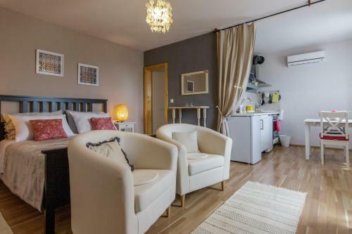 Hostal Apartments Marde?i?