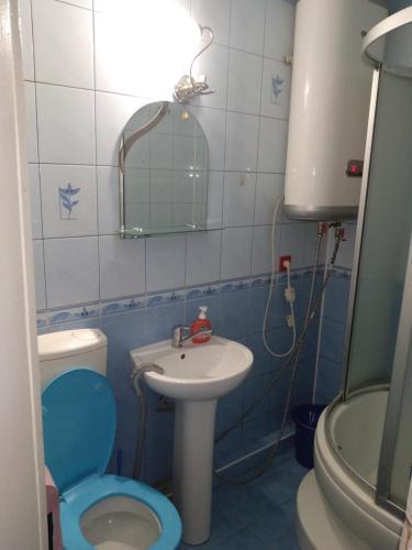 Apartment On Hotkevycha 83