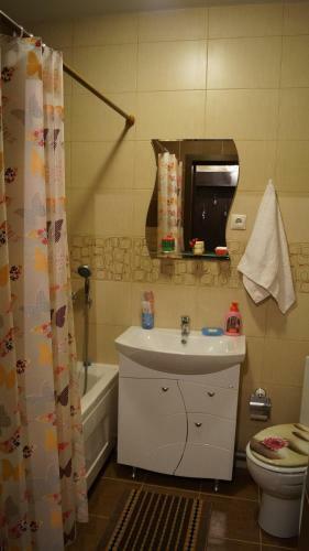 Naira Apartments