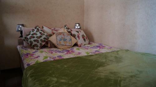 Naira Apartments