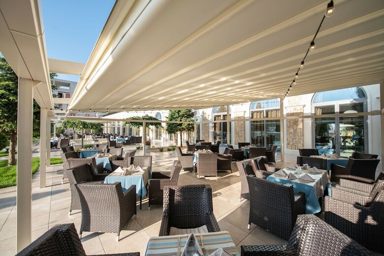 Iaki Hotel