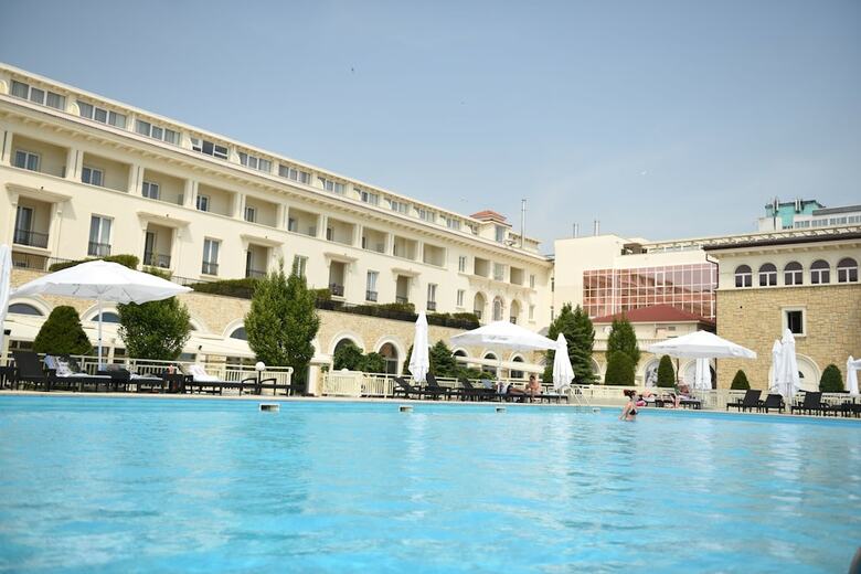 Iaki Hotel