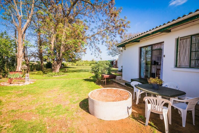 Hostal Addo Self Catering