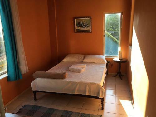 Banana Leaf Eco Hostel