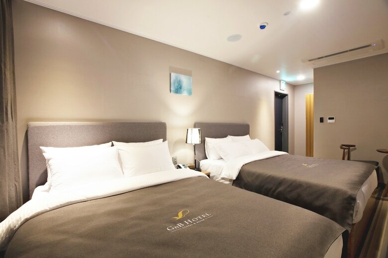Gnb Hotel