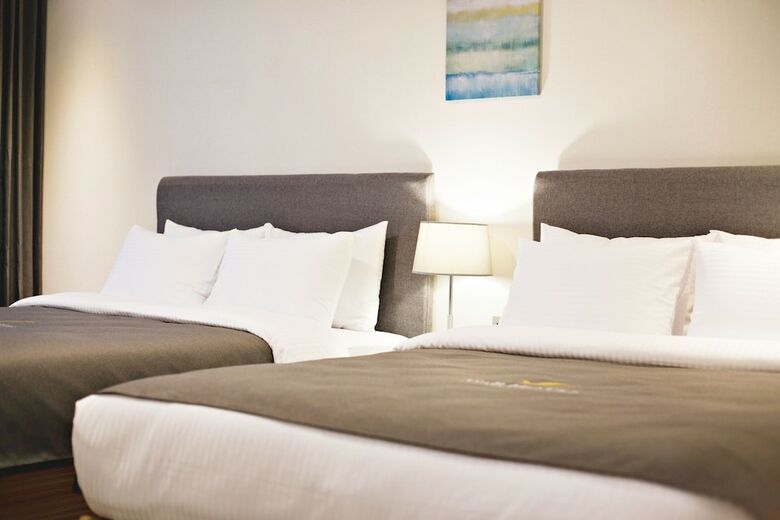Gnb Hotel