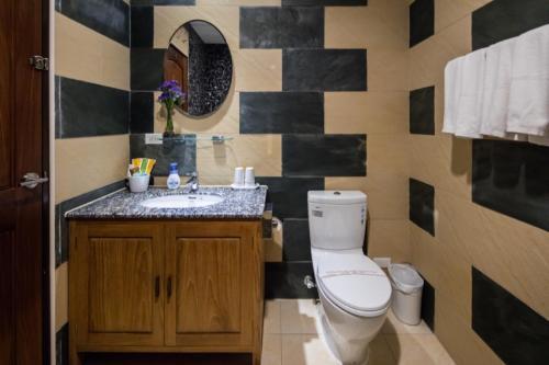 Zum Adler Castel B&B