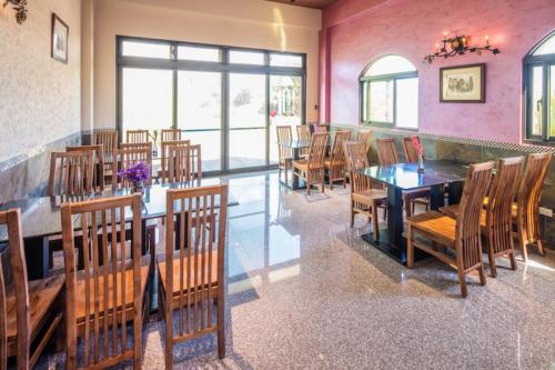 Zum Adler Castel B&B